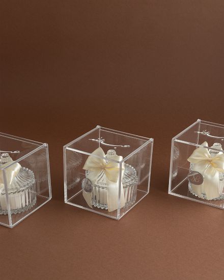 Picture of Aromatic Candle & Tasbeeh Gift Set – Acrylic Box Edition