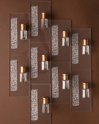 Picture of Oud or Musk Oil – Custom Acrylic Display