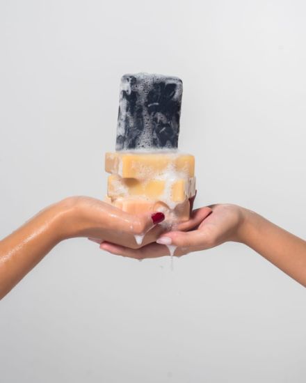Picture of Turmeric & Frankincense Glow Soap